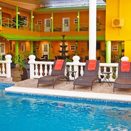 Beverly'S Oasis Suites Scarborough Esterno foto