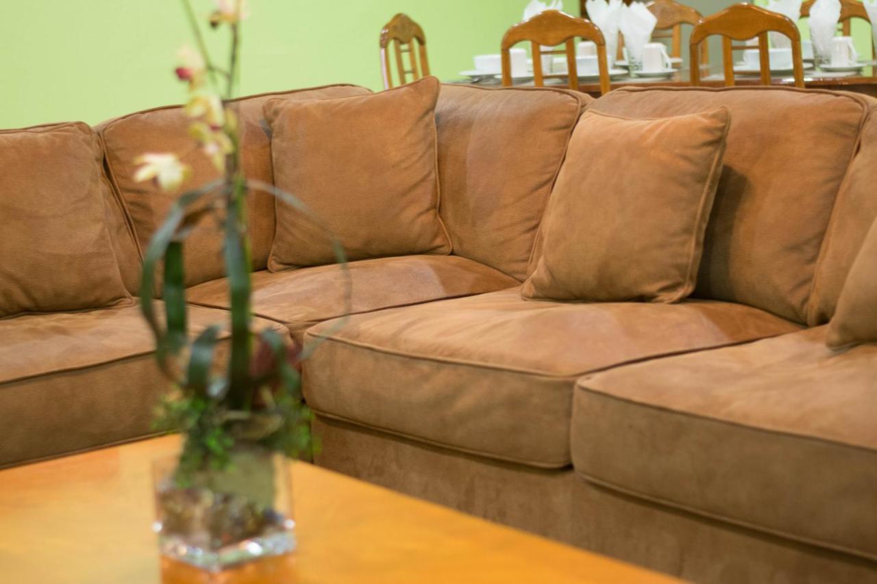 Beverly'S Oasis Suites Scarborough Esterno foto